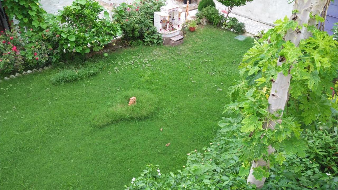 Prem Home Stay Khadzsuráhó Kültér fotó